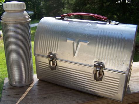 old metal lunch boxes for sale